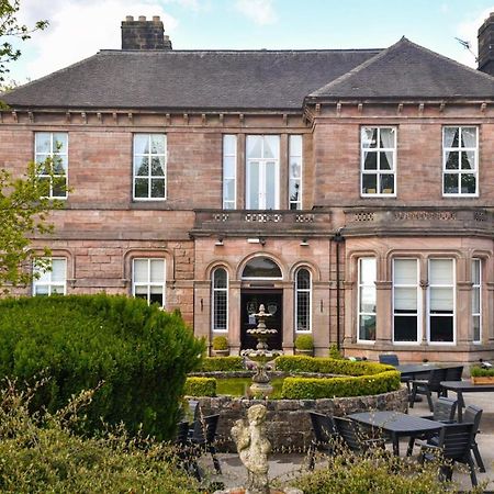 Whiston Hall المظهر الخارجي الصورة