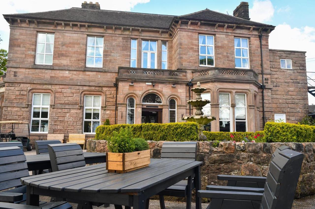 Whiston Hall المظهر الخارجي الصورة