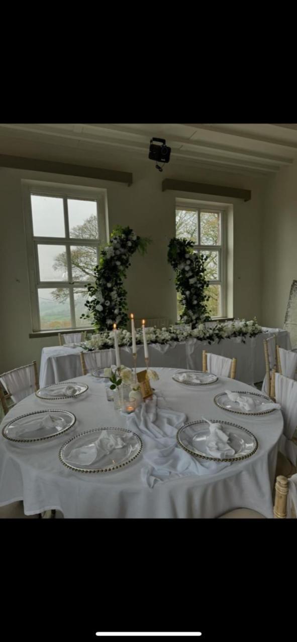 Whiston Hall المظهر الخارجي الصورة