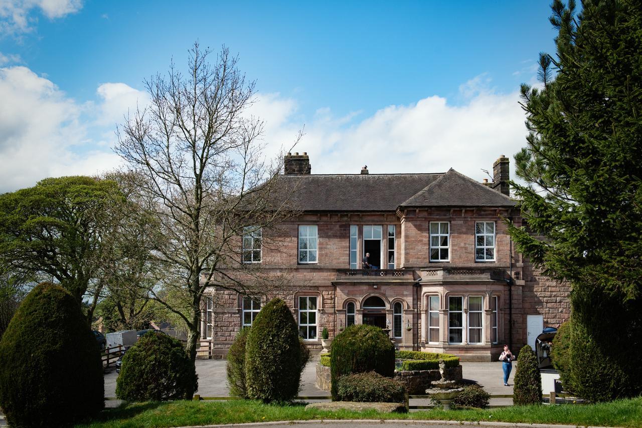 Whiston Hall المظهر الخارجي الصورة
